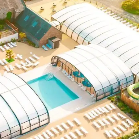 Le Domaine De 4 Etoiles Emplacement 404 Apartment *